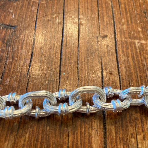 Karine Sultan Classic Chain Link Toggle Necklace 20” Silvertone Great Gift! NWT - Picture 7 of 7